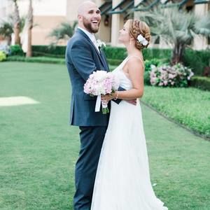 Meet your Posher, Lora